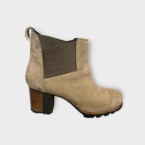 Sorel Women’s ankle boot in tan leather size 8.5.